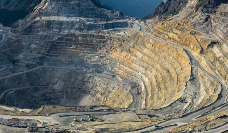 Grasberg Mine: How Freeport Built the Largest Gold Mine in Papua